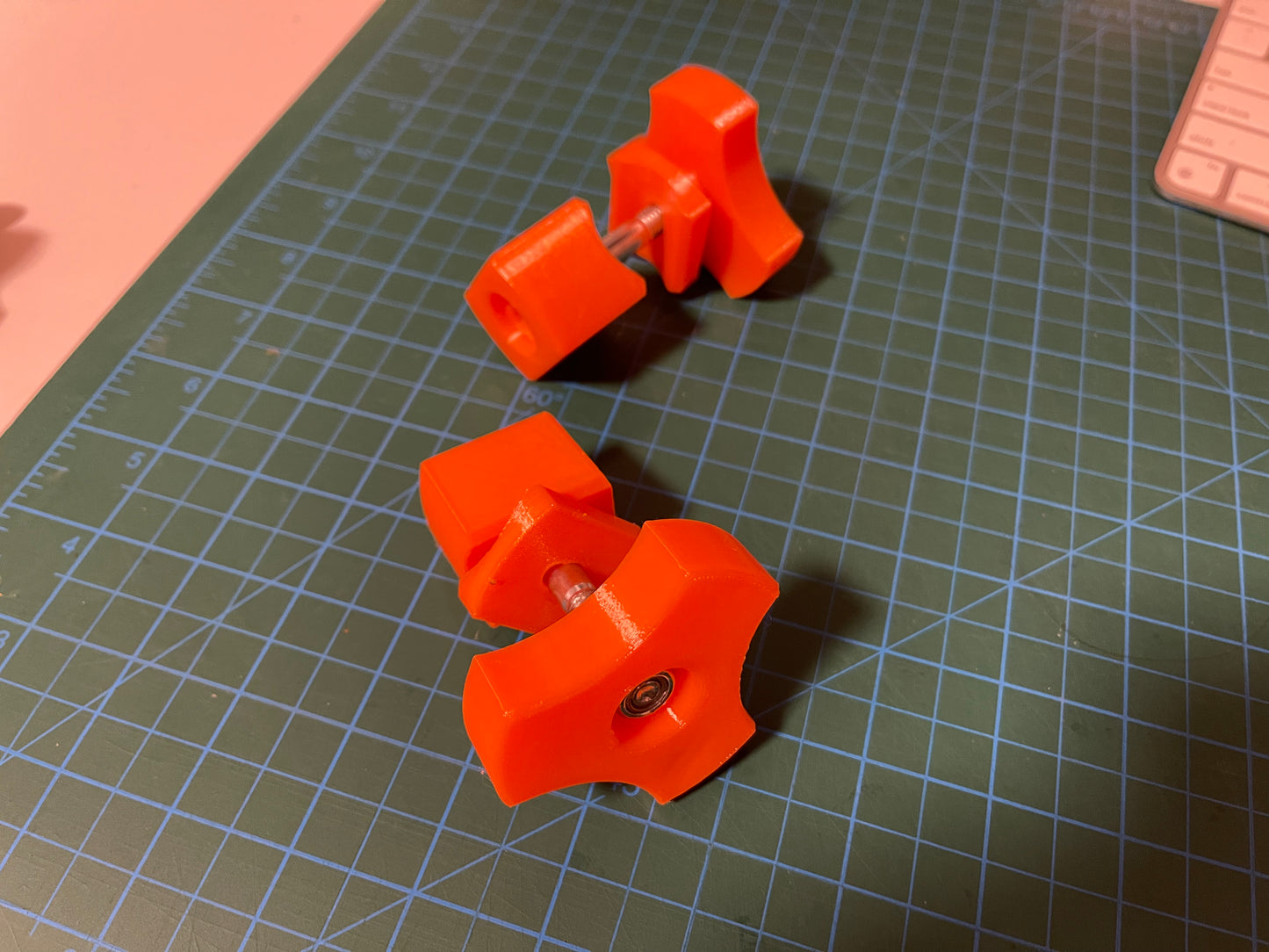 Custom handle print